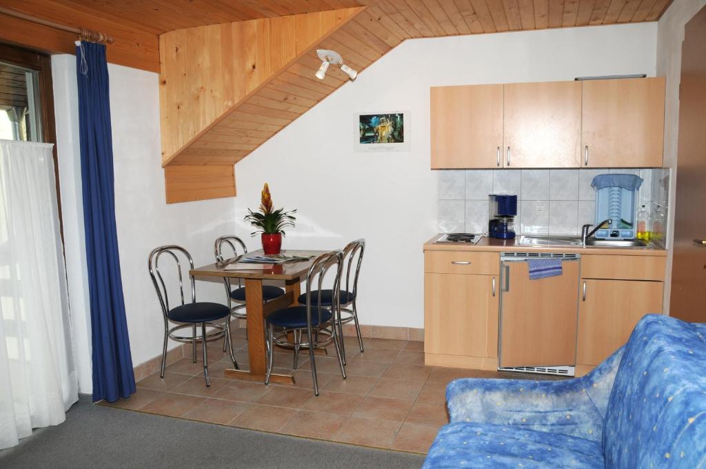 Apartments Pod Rodico Bohinjska Bistrica Room photo